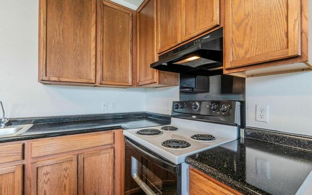 1736 Bayland ST, Round Rock, TX 78664