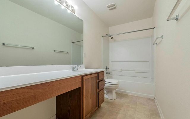 1736 Bayland ST, Round Rock, TX 78664
