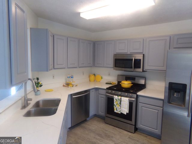 2642 Lake Park Bend, Acworth, GA 30101