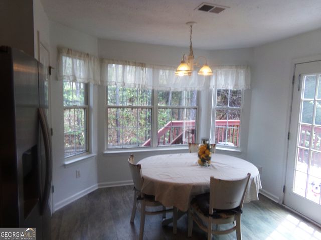 2642 Lake Park Bend, Acworth, GA 30101