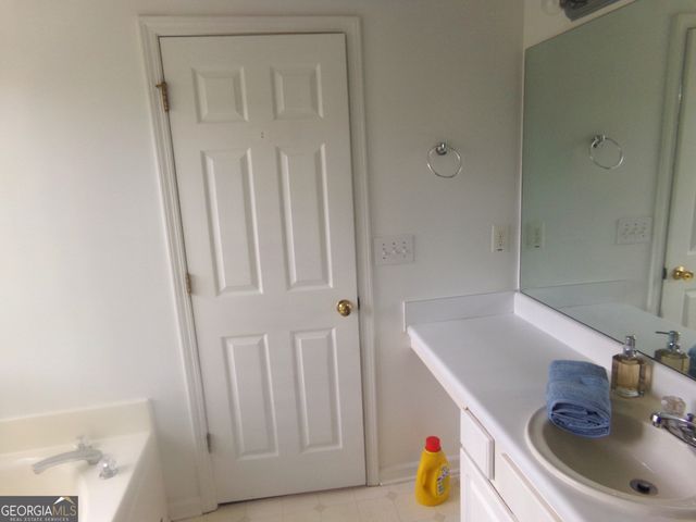 2642 Lake Park Bend, Acworth, GA 30101