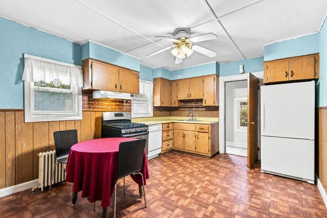 257 Austin St, New Bedford, MA 02740