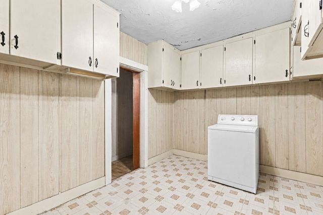 257 Austin St, New Bedford, MA 02740