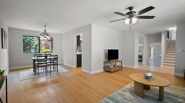 3265 Arroyo Dr, Fairfield, CA 94533