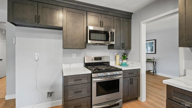 3265 Arroyo Dr, Fairfield, CA 94533