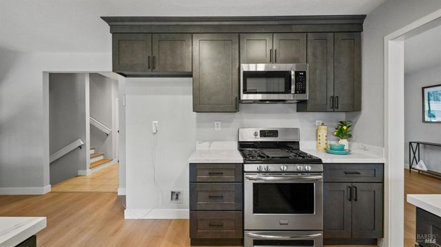 3265 Arroyo Dr, Fairfield, CA 94533