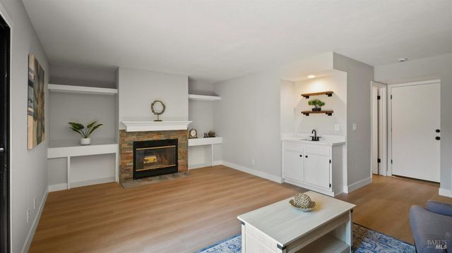 3265 Arroyo Dr, Fairfield, CA 94533