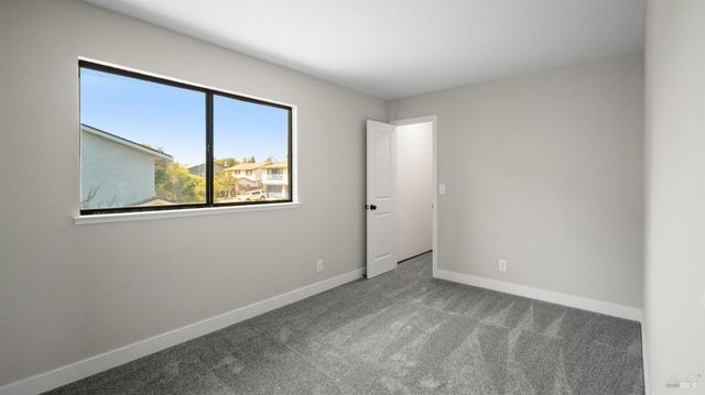 3265 Arroyo Dr, Fairfield, CA 94533