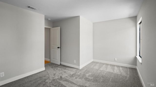 3265 Arroyo Dr, Fairfield, CA 94533