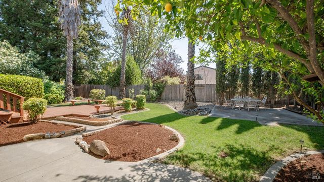 3265 Arroyo Dr, Fairfield, CA 94533