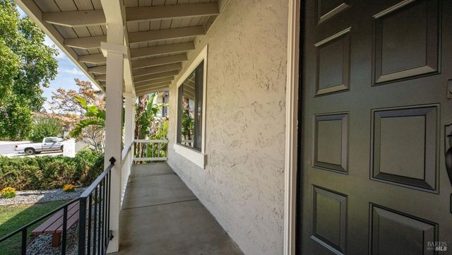 3265 Arroyo Dr, Fairfield, CA 94533