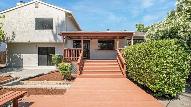 3265 Arroyo Dr, Fairfield, CA 94533