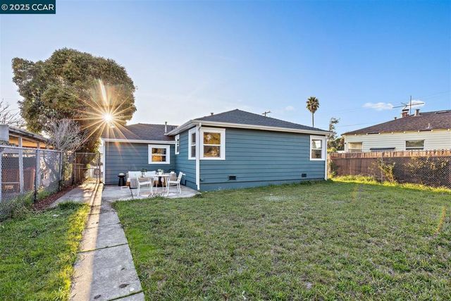 1406 Monterey St, Richmond, CA 94804