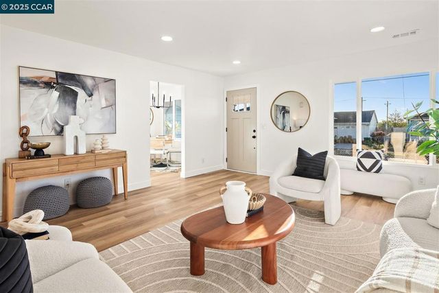 1406 Monterey St, Richmond, CA 94804