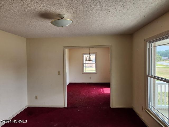 1716 Glenview Drive, Greenville, NC 27834