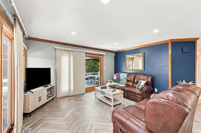 64 Pinewild Drive, Pinehurst, NC 28374