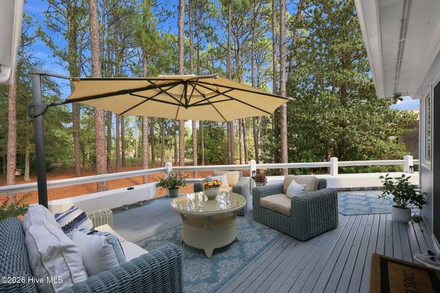 64 Pinewild Drive, Pinehurst, NC 28374