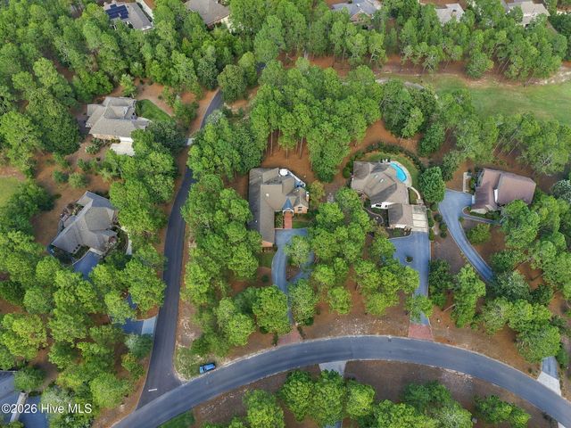 64 Pinewild Drive, Pinehurst, NC 28374