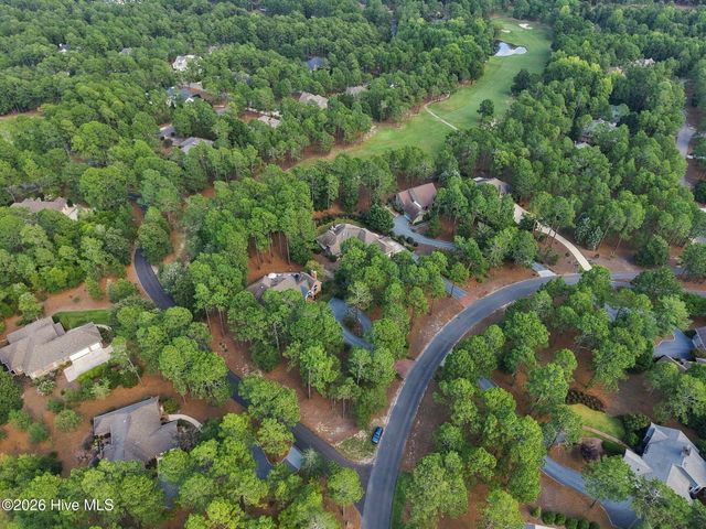 64 Pinewild Drive, Pinehurst, NC 28374