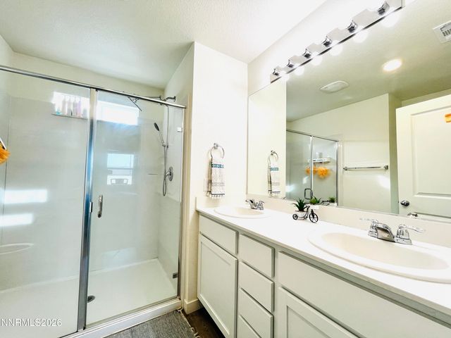 8727 Scenic Sky Drive, Reno, NV 89506