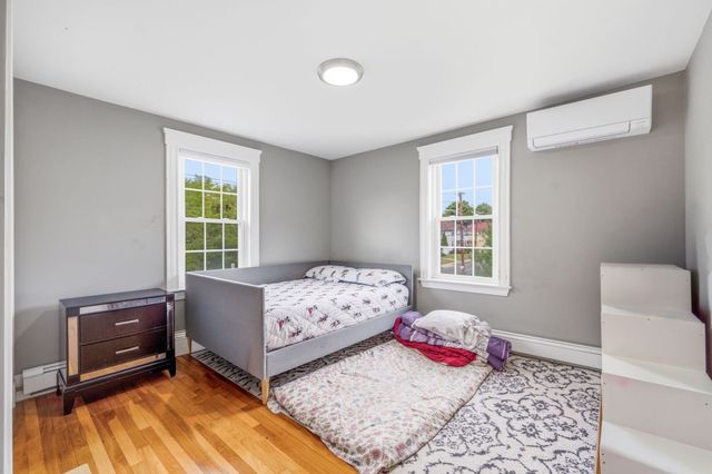 606 Lincoln Ave, Saugus, MA 01906
