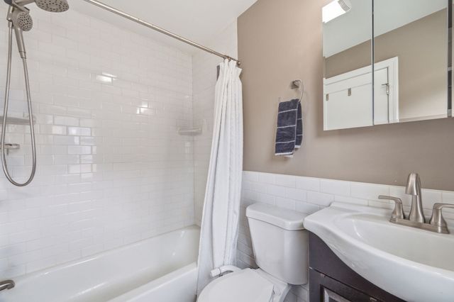 606 Lincoln Ave, Saugus, MA 01906