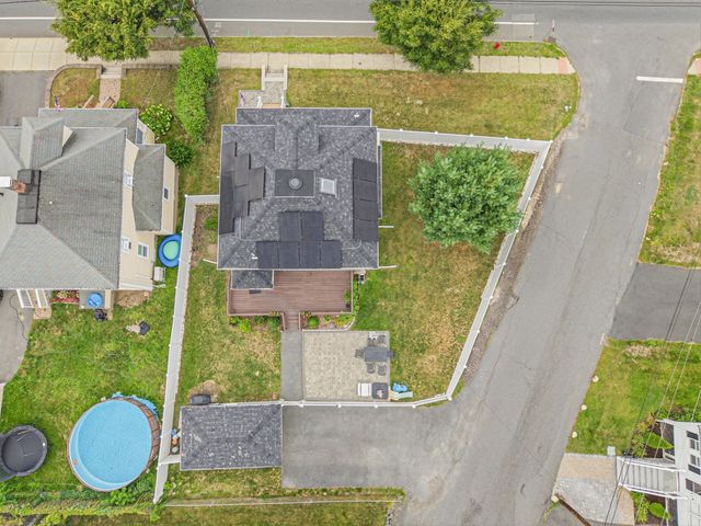 606 Lincoln Ave, Saugus, MA 01906
