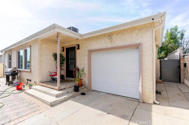 8147 Lullaby Lane, Panorama City, CA 91402