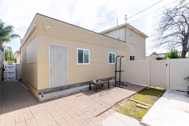 8147 Lullaby Lane, Panorama City, CA 91402