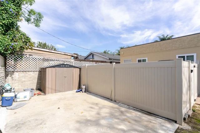 8147 Lullaby Lane, Panorama City, CA 91402