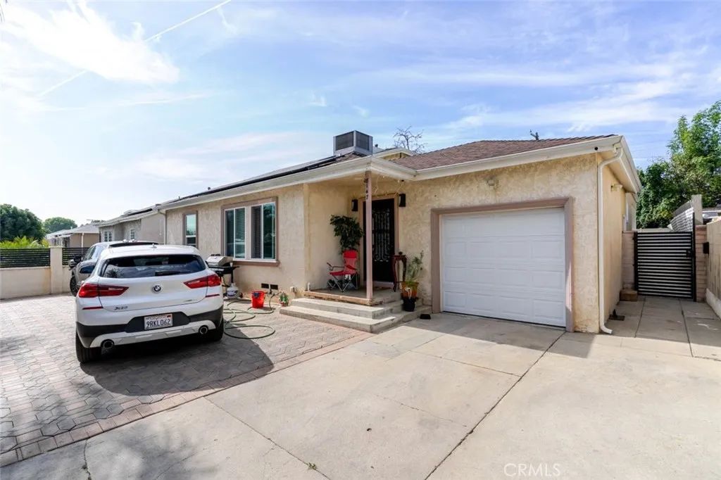 8147 Lullaby Lane, Panorama City, CA 91402
