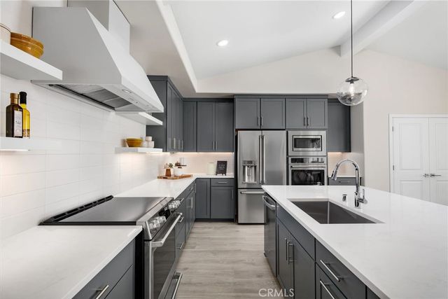 7984 Cottonwood Drive, Friant, CA 93626