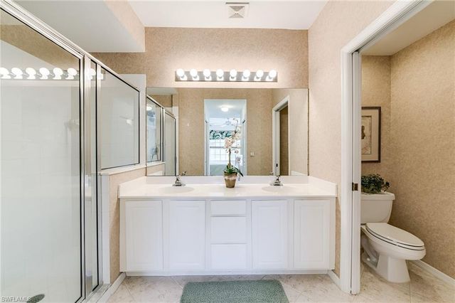 1940 Willow Bend CIR 103, Naples, FL 34109