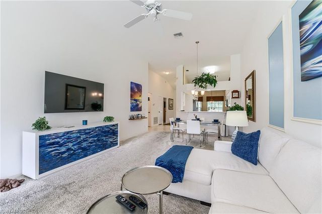 1940 Willow Bend CIR 103, Naples, FL 34109