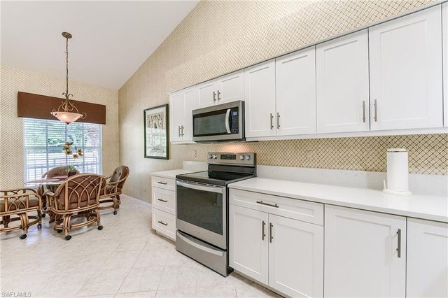 1940 Willow Bend CIR 103, Naples, FL 34109