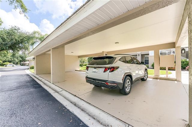 1940 Willow Bend CIR 103, Naples, FL 34109