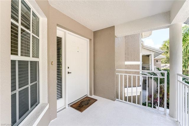 1940 Willow Bend CIR 103, Naples, FL 34109
