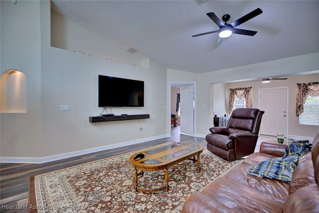 2112 Coral Key Court, Sebring, FL 33870