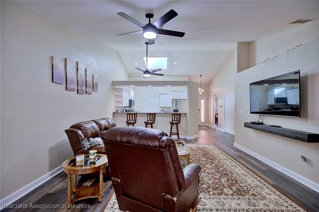 2112 Coral Key Court, Sebring, FL 33870