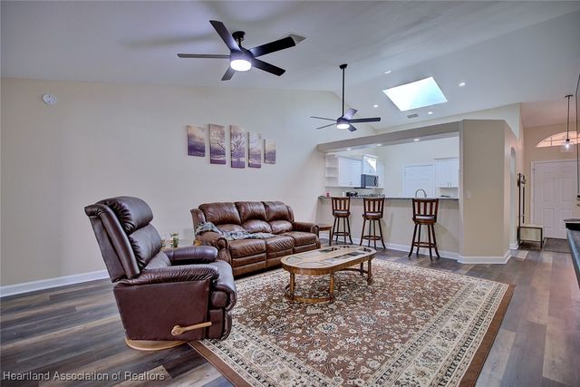 2112 Coral Key Court, Sebring, FL 33870