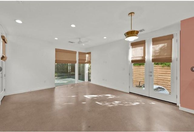 203 E 46th ST, Austin, TX 78751