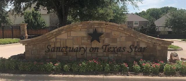 3520 Texas Star Drive, Fort Worth, TX 76040