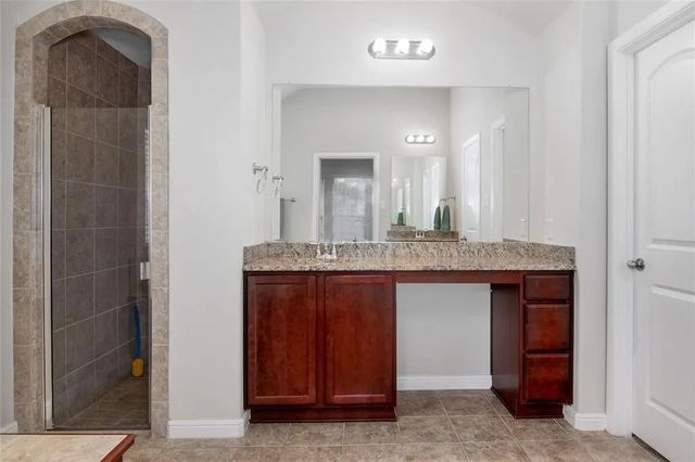 3520 Texas Star Drive, Fort Worth, TX 76040