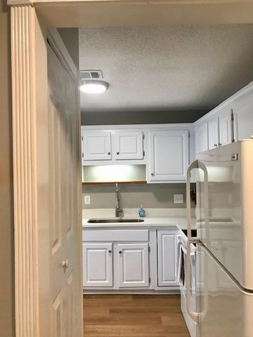 689 Longhunter Ct, Nashville, TN 37217