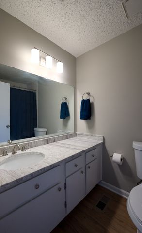 689 Longhunter Ct, Nashville, TN 37217