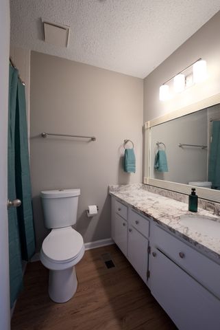 689 Longhunter Ct, Nashville, TN 37217