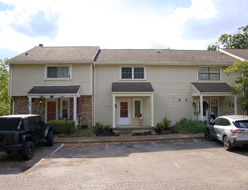 689 Longhunter Ct, Nashville, TN 37217