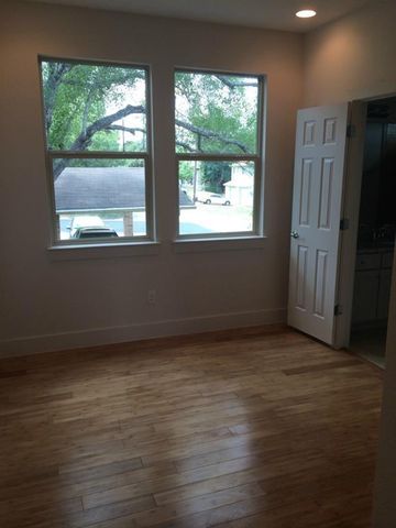 3313 Thomas Kincheon ST A, Austin, TX 78745