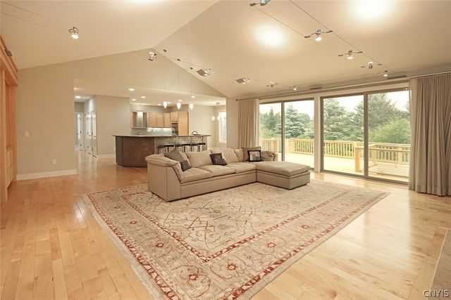 6003 Bay Hill Circle, Dewitt, NY 13078