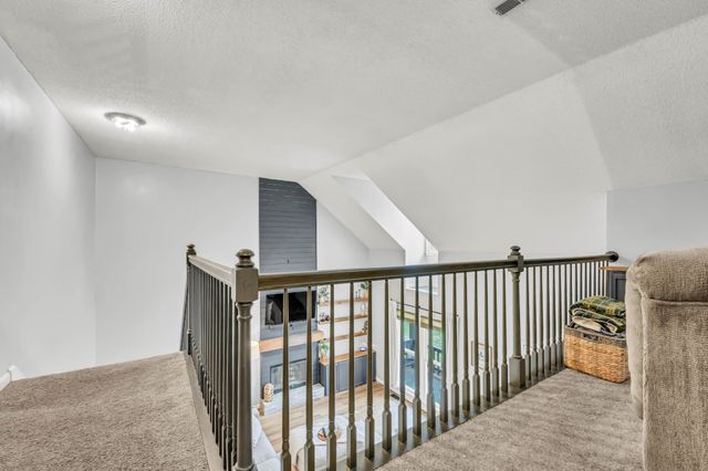 3526 Clearwater Dr, Clarksville, TN 37042